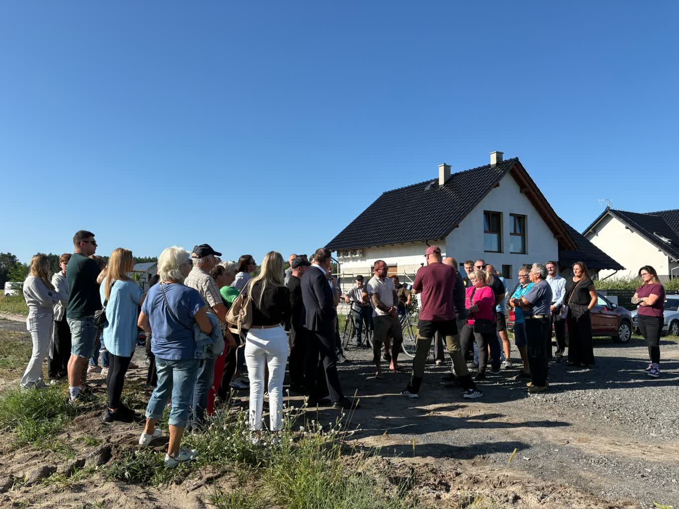 Mieszkańcy Leśniowa Wielkiego protestują przeciwko budowie farmy fotowoltaicznej