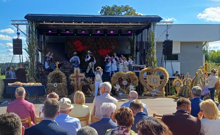 II Polsko-Niemiecki Festiwal Produktów Tradycyjnych, czyli dożynki powiatowo-gminne w Kargowej (fot. Piotr Bakselerowicz)