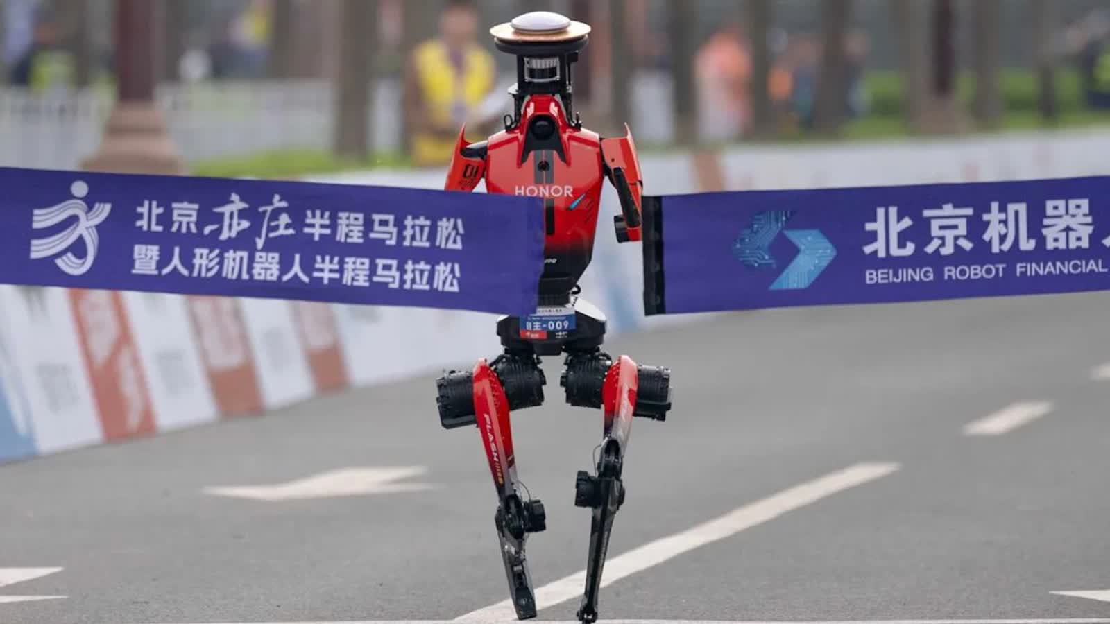 Robot przegonił najszybszego człowieka na 100 m