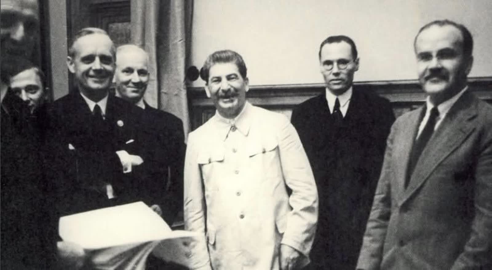 87 lat temu III Rzesza i ZSRR podpisały pakt Ribbentrop-Mołotow