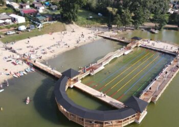 Jezioro w Lginiu