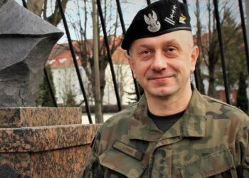 Dowódca 11. Lubuskiej Dywizji Kawalerii Pancernej Sławomir Lidwa. Fot. www.wojsko-polskie.pl