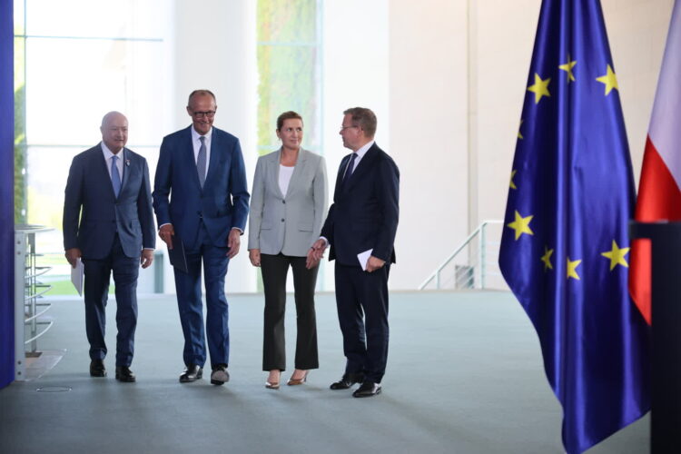 Spotkanie unijnych polityków w Berlinie (PAP/EPA/HANNIBAL HANSCHKE)