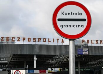 Drogowe, polsko-ukraińskie przejście graniczne w Medyce, fot. PAP/Darek Delmanowicz