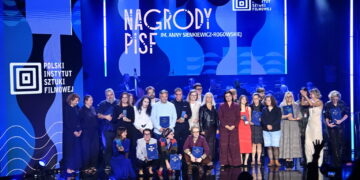 Nagrodzeni i wyróżnieni podczas gali wręczenia nagród Polskiego Instytutu Sztuki Filmowej w ramach 51. Festiwalu Polskich Filmów Fabularnych w Gdyni. Fot. PAP/Andrzej Jackowski