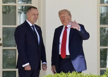 Prezydent Polski Karol Nawrocki i prezydent USA Donald Trump. Fot. PAP/EPA/ YURI GRIPAS / POOL