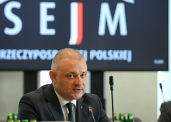 Przewodniczący Rady Mediów Narodowych Wojciech Król. Fot. PAP/Marcin Obara