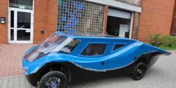 PREMIERA BOLIDU ELEKTRYCZNEGO EAGLE TWO. Fot. PAP/Marian Zubrzycki