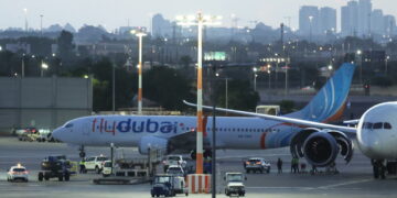 Samolot linii Flydubai lecący do Izraela został przekierowany do Arabii Saudyjskiej po awanturze w kokpicie w trakcie lotu. Fot. PAP/EPA/ABIR SULTAN