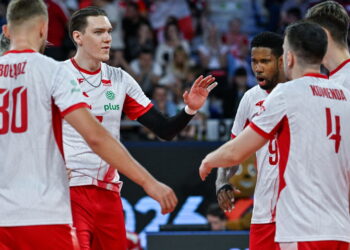 Siatkarze reprezentacji Polski: Wilfredo Leon (3P) i Bartłomiej Lemański. Fot. PAP/Darek Delmanowicz
