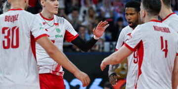 Siatkarze reprezentacji Polski: Wilfredo Leon (3P) i Bartłomiej Lemański. Fot. PAP/Darek Delmanowicz
