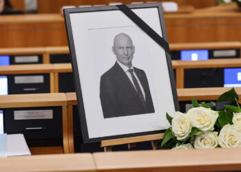 Zdjęcie senatora Mirosława Różańskiego. Fot. PAP/Albert Zawada