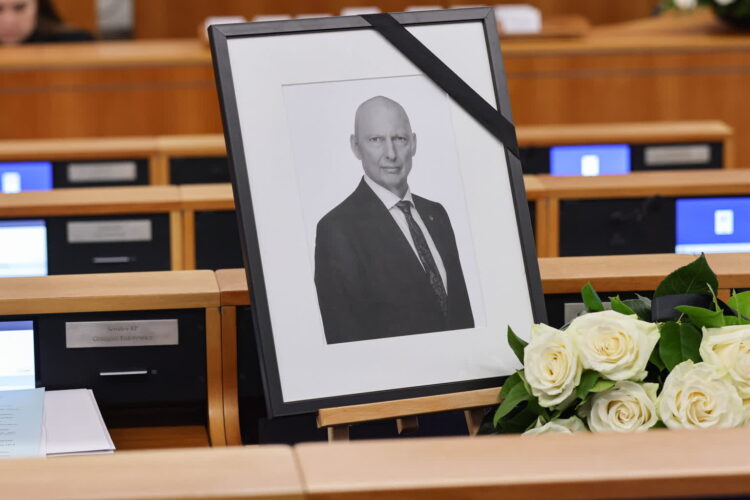 Zdjęcie senatora Mirosława Różańskiego. Fot. PAP/Albert Zawada