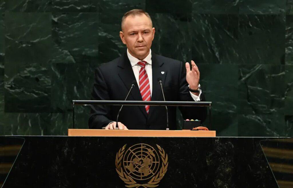 Prezydent Karol Nawrocki podczas debaty generalnej 81. sesji Zgromadzenia Ogólnego ONZ w Nowym Jorku. Fot. PAP/Radek Pietruszka