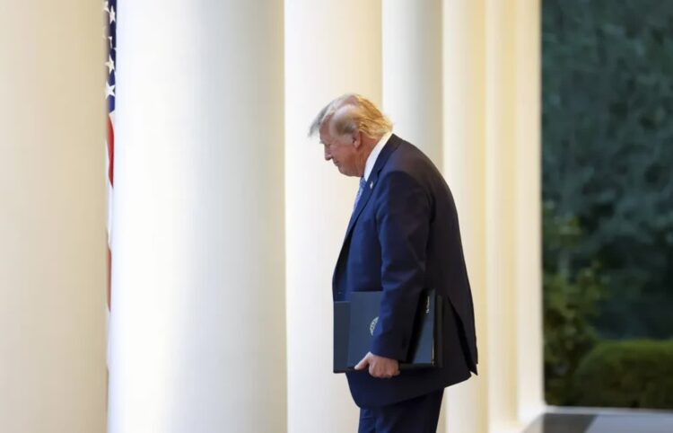 Donald Trump, fot. PAP/EPA/JIM LO SCALZO / POOL