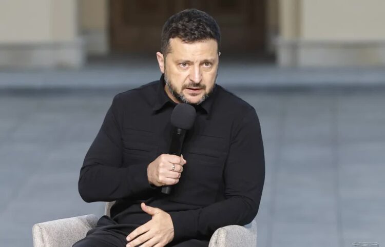 Wołodymyr Zełenski. Fot. PAP/EPA/SERGEY DOLZHENKO