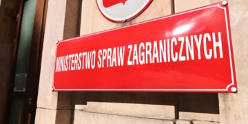 MSZ: uznajemy za niedopuszczalny atak dronowy wymierzony w Mekkę. Fot. PAP/Albert Zawada