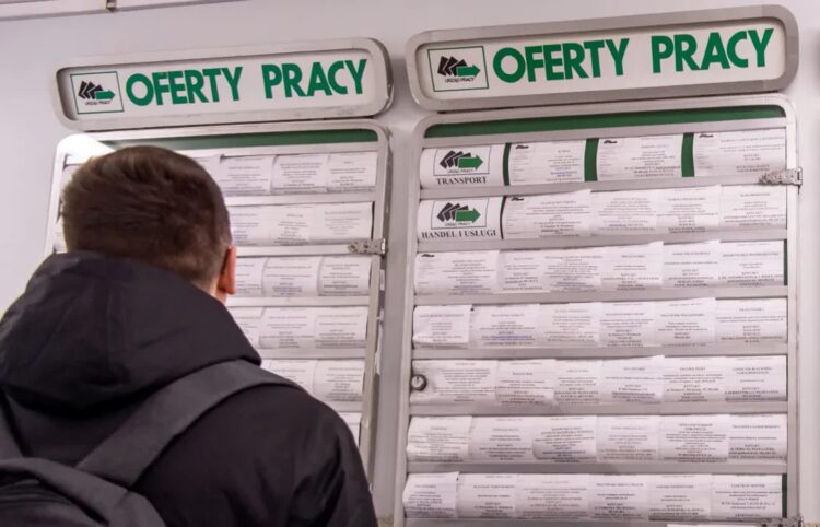 Oferty pracy Fot. PAP/Tytus Żmijewski