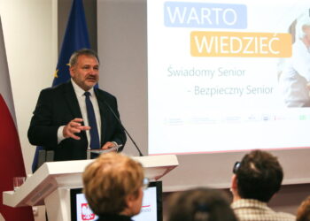 GORZÓW WIELKOPOLSKI BRIEFING ŚWIADOMY SENIOR - BEZPIECZNY SENIOR. Fot. PAP/Lech Muszyński