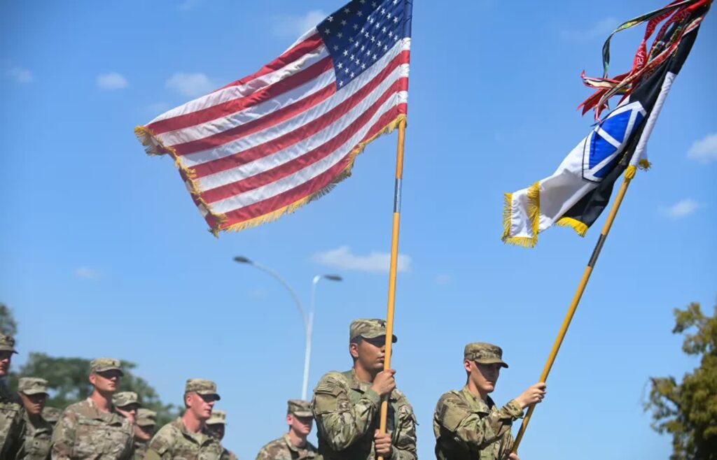 Żołnierze USA podczas defilady wojskowej na warszawskiej Wisłostradzie Fot. PAP/Marcin Obara