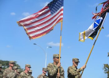 Żołnierze USA podczas defilady wojskowej na warszawskiej Wisłostradzie Fot. PAP/Marcin Obara