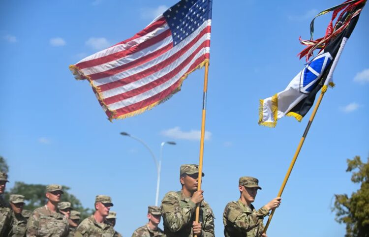 Żołnierze USA podczas defilady wojskowej na warszawskiej Wisłostradzie Fot. PAP/Marcin Obara