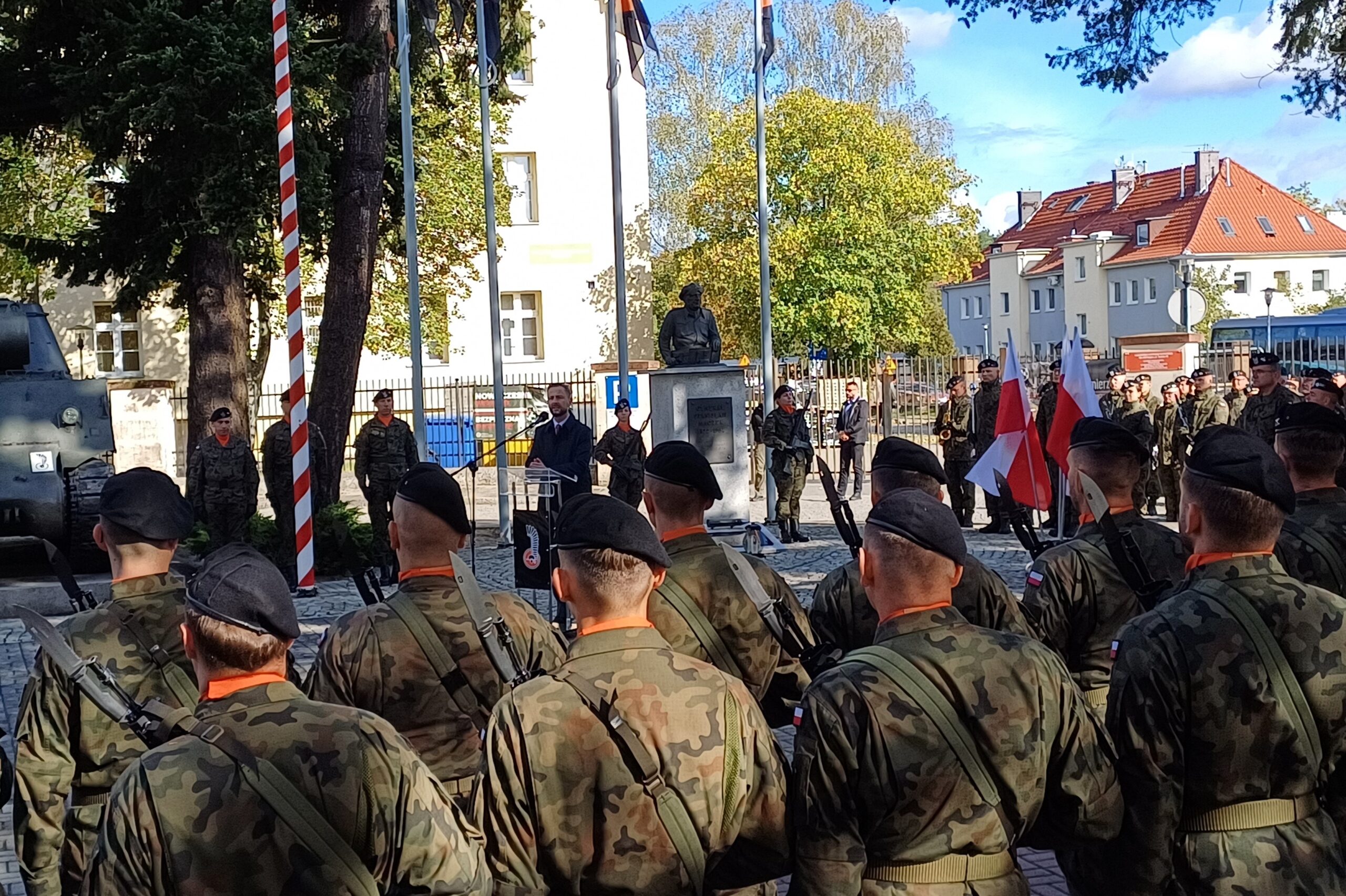 Apel z okazji Święta Żołnierza Rezerwy w Żaganiu z udziałem wicepremiera [ZDJĘCIA]