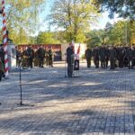 Apel z okazji Święta Żołnierza Rezerwy na Skwerze Czołgisty w Żaganiu (fot. Piotr Bakselerowicz)
