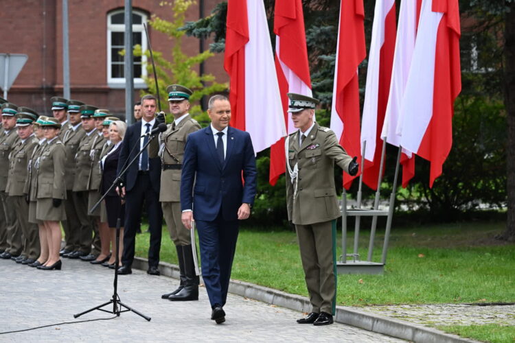 Prezydent RP Karol Nawrocki podczas wizyty w Wyższej Szkole Straży Granicznej w Koszalinie. Fot. PAP/Piotr Kowala