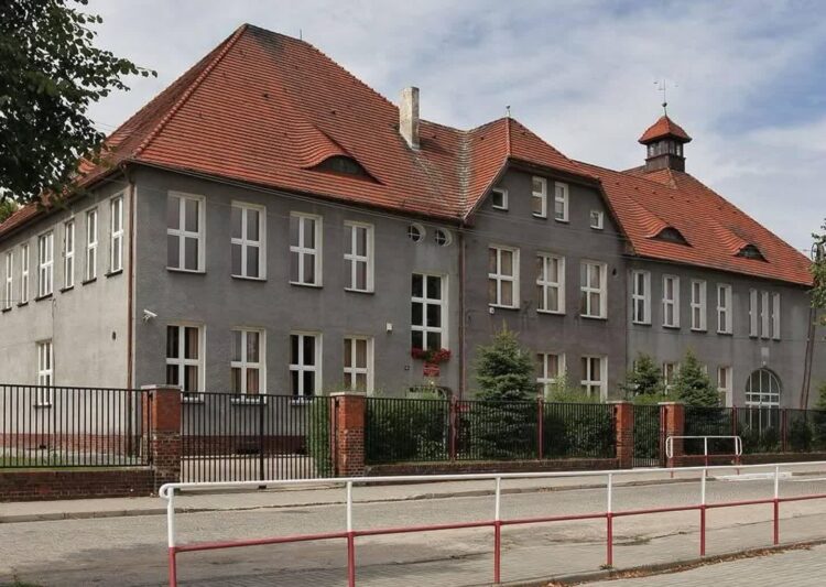 Zespół Szkół w Cybince (zs.cybinka.pl)