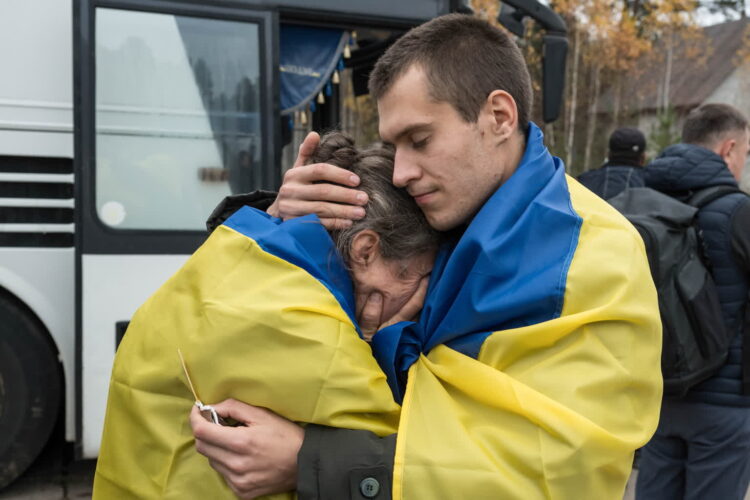 UKRAINA EWAKUACJA OKUPOWANYCH OLESZEK. Fot. PAP/Vladyslav Musiienko