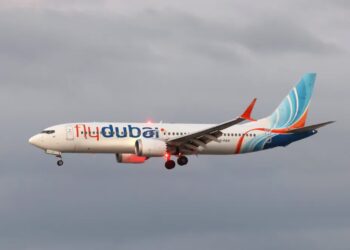 Samolot lini Flydubai. Fot. PAP/EPA/ABIR SULTAN