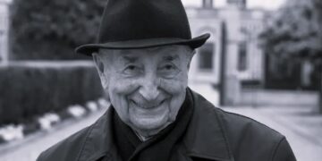 Prof. Andrzej Kułakowski. Fot. PAP/Radek Pietruszka