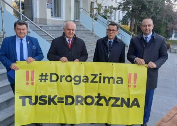 Konferencja prasowa lubuskich polityków Prawa i Sprawiedliwości. Od lewej: Jerzy Materna, Władysław Dajczak, Marek Ast i Grzegorz Maćkowiak (fot. Piotr Bakselerowicz)