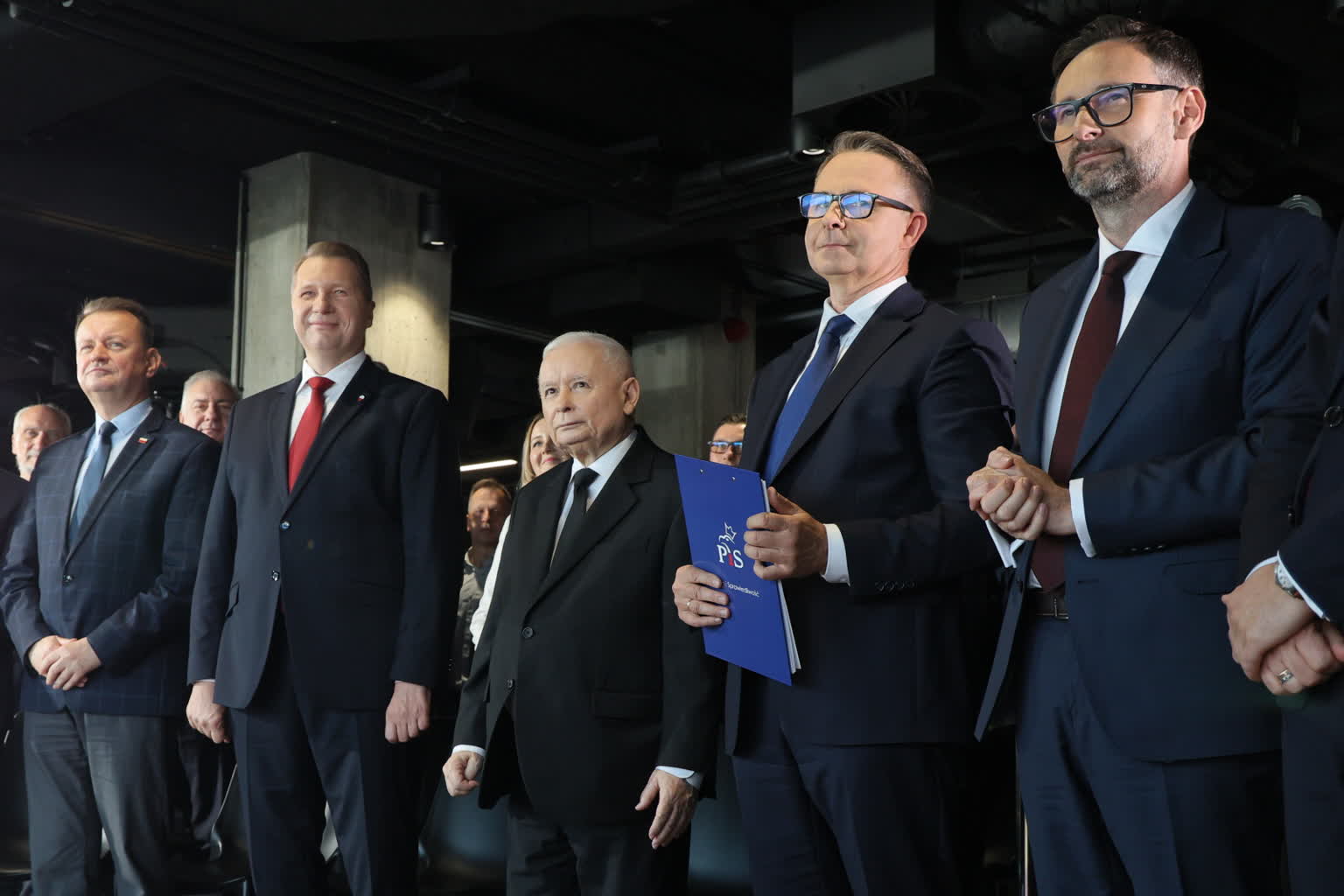 PiS odkrywa karty i obiecuje rewolucję dla przedsiębiorców