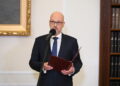 Maciej Berek składa ślubowanie w Sejmie. Fot. PAP/Marcin Obara