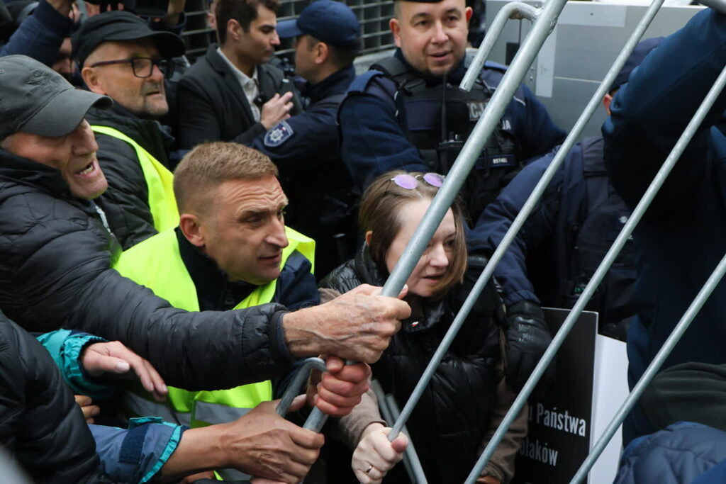 WARSZAWA TRYBUNAŁ KONSTYTUCYJNY. Fot. Robert Bąkiewicz. Fot. PAP/Paweł Supernak
