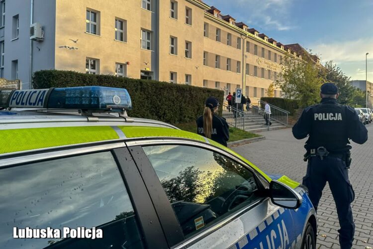 Policyjne patrole w okolicach szkół w Lubuskiem. Fot. Lubuska Policja